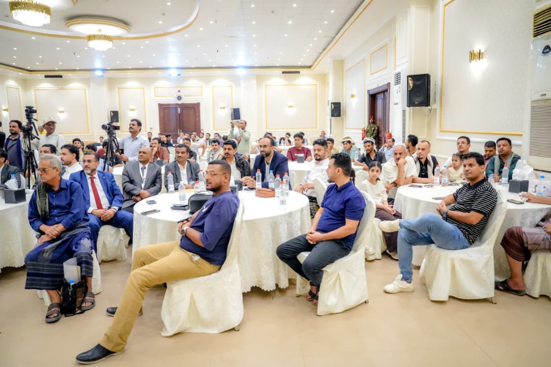 وزير النقل يلتقي نخبة من الأكاديميين والشخصيات الاجتماعية والإعلاميين ونشطاء المجتمع المدني لمناقشة المستجدات والقضايا العامة - وزير النقل يلتقي نخبة من الأكاديميين والشخصيات الاجتماعية والإعلاميين ونشطاء المجتمع المدني لمناقشة المستجدات والقضايا العامة -